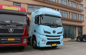 Shacman X6000 6x4 Diesel Tractor Truck 450HP Automatic Transmission Euro 5 Logistics Transport <b>Prime</b> Mover - Product Image 4