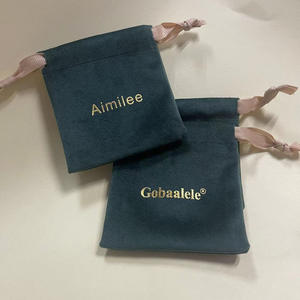 2025 nuova moda in <span class=keywords><strong>pelle</strong></span> sintetica da donna regalo di natale sacchetti con coulisse per lo Shopping e la caramella - Product Image 4