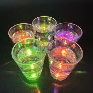 Mini taza de plástico con logotipo personalizado de Shenzhen, vasos de chupito de <span class=keywords><strong>tequila</strong></span> LED con líquido activado que brilla en la oscuridad para fiesta, club nocturno - Product Image 4