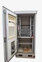 Armoire de télécommunications extérieure OEM résistante aux intempéries avec intégration de ventilateur de refroidissement pour boîtiers électroniques