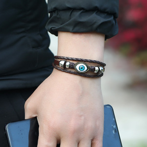 <span class=keywords><strong>Bracciale</strong></span> Personalizzato in Pelle a Tre Fili con Perline e Ciondoli Occhio del Diavolo per Uomo e Donna - Product Image 4