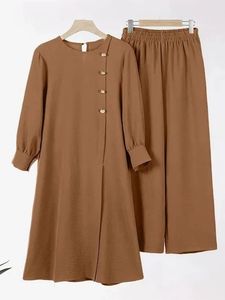 Элегантный мусульманский комплект абайя: туника с боковым разрезом + широкие брюки (2 предмета), однотонная абайя с свободными брюками-палаццо - Product Image 4