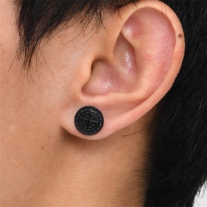 Bijoux personnalisés Hip Hop, cadeau pour homme, breloque, acier inoxydable plaqué or, boucles d'oreilles boussole, résistantes à l'eau - Product Image 4
