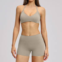 Ensemble 3 pièces de sport écologique personnalisé en nylon recyclé et élasthanne : soutien-gorge dos nu, short taille haute et leggings de fitness/yoga
