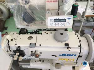 Jukis <span class=keywords><strong>LS</strong></span>-<span class=keywords><strong>1342</strong></span> -7 Kleine Vierkante Kop Type Enkele Naald Geïntegreerde Doek Voeden Verticale As Roterende Shuttle Naaimachine - Product Image 6