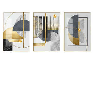Best Gift for Her on Her Birthday: 5 Thoughtful Collage Wall Art Picks