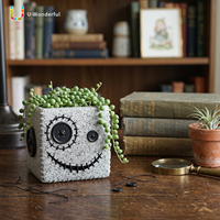 Pot de fleurs en résine carré brodé à la main, motif bouton souriant, pour plantes succulentes, ornement de table, statue de jardin pour la maison