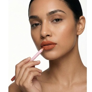 Crayon à Lèvres et Sourcils Personnalisé en Gros, Marque Privée, Végétalien, Imperméable, Longue Tenue, Sans Cruauté Animale, Pigmenté - Product Image 4
