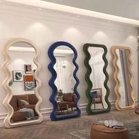 Produits tendance : Miroir sur pied ou mural, design Art Déco, en verre trempé, avec cadre décoratif ondulé, nouveau design