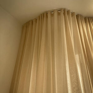 ستائر شفافة أنيقة بنقوش زهور للديكورات الداخلية الكلاسيكية، كشكشة وستائر بنمط زهور كلاسيكي - Product Image 1