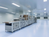 Machine de fabrication de flacons de liquides tout-en-un entièrement automatique Ligne de production à grande vitesse pour le remplissage et le bouchage d'eau
