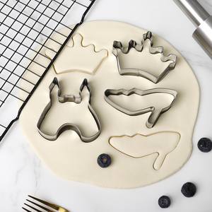 Juego de Cortadores de Galletas de Acero Inoxidable 430 de Grado Alimenticio, Moldes para Hornear Fondant con Formas de Vestido de Moda, Tacón Alto, Labios y <span class=keywords><strong>Castillo</strong></span>, Herramientas para Regalos - Product Image 4