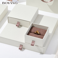 Boîte à bijoux personnalisée Boyang avec logo, pour bagues, boucles d'oreilles, pendentifs, colliers, bracelets, emballage cadeau