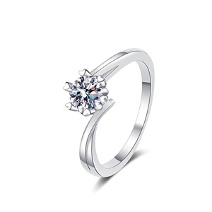 Bagues de fiançailles et de mariage en or véritable 18 carats avec diamant de laboratoire solitaire de 0,5 à 1 carat, sertissage à tension - Product Image 4