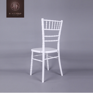 Chaises de réception empilables en plastique <span class=keywords><strong>blanc</strong></span> pour événements de luxe, banquets, mariages, hôtels et salons - Product Image 1