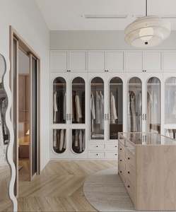 Dressing contemporain avec meubles en bois massif sur mesure et portes coulissantes - Product Image 1