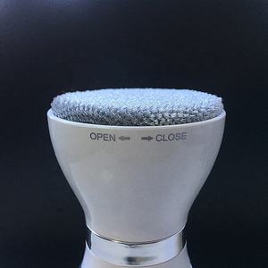 Nueva Invención: Removedor de Pelusas y Cepillo Antiestático para Telas de Lana con Luz UV - Product Image 2