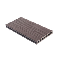 Planche de terrasse en WPC ignifuge et imperméable, co-extrusion 1.5 Gen, design moderne, personnalisable pour jardin et maison