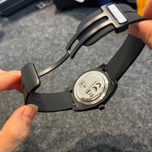 New Trend Men's Arabic Digital Watch <b>Magnetic</b> Buckle Silicone Strap Waterproof Men's Watch Wholesale - Product Image 5