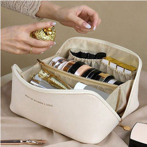 <span class=keywords><strong>Estuche</strong></span> <span class=keywords><strong>de</strong></span> Maquillaje Grande con Cordón y Cierre, Reutilizable y Ecológico, <span class=keywords><strong>de</strong></span> Cuero PU, <span class=keywords><strong>para</strong></span> <span class=keywords><strong>Mujer</strong></span>, Estilo con Patrón <span class=keywords><strong>de</strong></span> Letras, Organizador <span class=keywords><strong>de</strong></span> Viaje, 2026 - Product Image 5