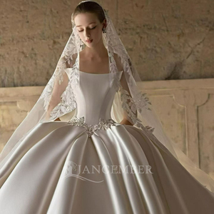 Robe de mariée minimaliste Lsjj154, style princesse, avec fines bretelles, perles scintillantes, taille basse et coupe structurée, Jancember - Product Image 6