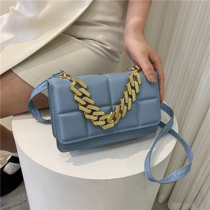 <span class=keywords><strong>2022</strong></span> bolso cruzado <span class=keywords><strong>de</strong></span> diseñador <span class=keywords><strong>de</strong></span> <span class=keywords><strong>Otoño</strong></span> <span class=keywords><strong>Invierno</strong></span> para mujer, bolso literario <span class=keywords><strong>de</strong></span> un solo hombro, cadenas bordadas, decoración, bolso <span class=keywords><strong>de</strong></span> mujer <span class=keywords><strong>de</strong></span> moda - Product Image 3