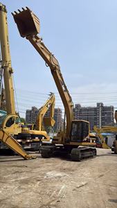 Excavatrice sur chenilles d'occasion en excellent état Cat 320BL 330BL 20 tonnes 30 tonnes - Product Image 3