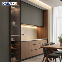Meubles de cuisine de luxe sur mesure 2025, style moderne, îlots de cuisine assemblés, armoires de bar à panneaux, design de rangement multifonctionnel