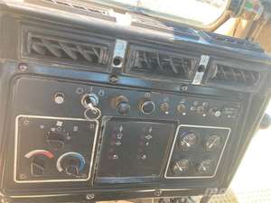 รถปราบดินมือสอง CatD8R รถตักดิน D8R มือสองประสิทธิภาพการทำงานสูง - Product Image 3