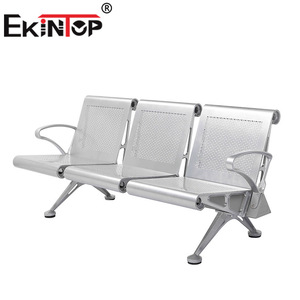 Silla de espera Ekintop de 3 plazas, banco de metal para exteriores con reposabrazos para estaciones y parques - Product Image 1