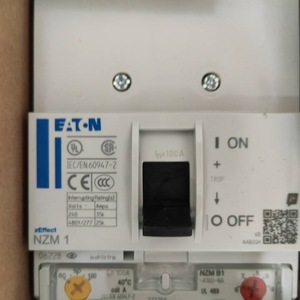 Interruptor Automático de Caja Moldeada Eaton Moeller NZMB1-A100-NA, 3P, Térmico Magnético Ajustable, 10kA, Certificado UL CSA - Product Image 2