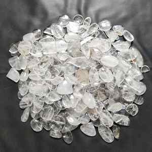 Pierres précieuses naturelles en vrac de quartz clair de haute qualité pour la décoration intérieure et la fabrication de bijoux en cristal Vente en gros - Product Image 1