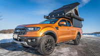 Camionnette Ford Ranger avec auvent de type trois fenêtres, style givré noir, camionnette spéciale