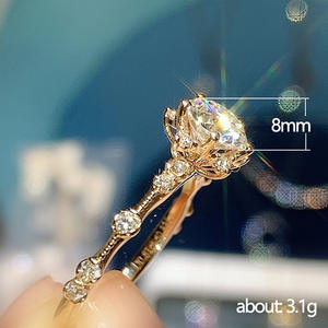 Anello F1304 in Oro Rosa con Diamante Taglio Brillante Rotondo, Diamante Naturale, Gioiello da Donna per Fidanzamento, Colore G, Pietre Laterali - Product Image 5