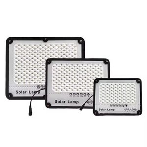 ไฟสปอร์ตไลท์ LED พลังงานแสงอาทิตย์สำหรับภายนอกอาคาร กันน้ำ IP67 ความสว่างสูง กำลังไฟขนาดใหญ่ 50W-300W ตัวเรือนอะลูมิเนียมหล่อขึ้นรูป คุณภาพสูง - Product Image 2