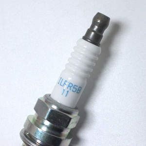 หัวเทียน <span class=keywords><strong>NGK</strong></span> <span class=keywords><strong>Laser</strong></span> <span class=keywords><strong>Iridium</strong></span> 5758 รุ่น PZFR6R สภาพใหม่ สำหรับรถยนต์ Audi A1 A3 และ Passat EOS Octavia Altea - Product Image 3