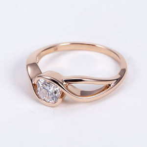 Anillo de Diamantes con Corte Cojín en Oro Rosa de 14K para Mujer, Joyería Messi MSR-1524 - Product Image 6