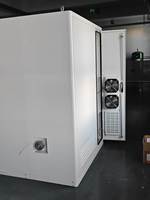 Armoire ESS tout-en-un refroidie par air 125 kW 261 kWh certifiée CE IEC62619 BESS UN38.3 MSDS Lithium-ion hors réseau Garantie 10 ans