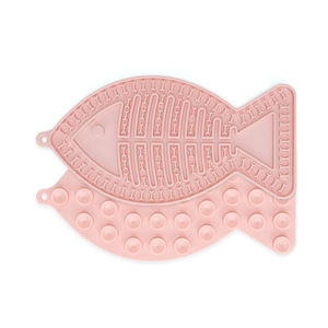 Tapis à lécher pour animaux de compagnie en silicone en forme de poisson, antidérapant, anti-renversement, pour chats et chiens, facile à nettoyer, tapis d'alimentation - Product Image 5