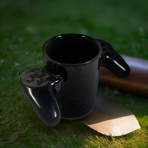Seaygift Offre Spéciale drôle cadeau tasse en céramique hommes garçon créatif conception irrégulière Gameover tasse en porcelaine avec poignée de contrôleur de jeu - Product Image 4