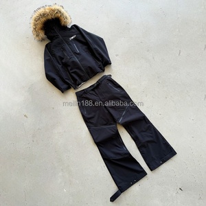 Ensemble de vestes coupe-vent en nylon et pantalons de survêtement en nylon, survêtements de jogging personnalisés en fausse fourrure coupe-vent et imperméables - Product Image 1