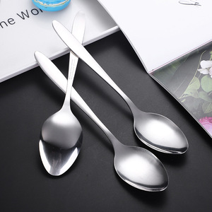 Cuillère à dîner occidentale pointue en acier inoxydable en gros, cuillère à riz moderne et simple de grande taille pour la maison, la cantine et les restaurants - Product Image 4