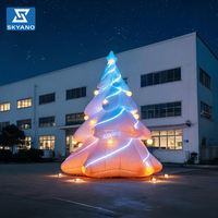 Sapin de Noël gonflable coloré, design artistique de sapin de Noël gonflable