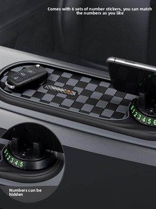 Supporto per Telefono da Auto con Targa Temporanea, Tappetino Antiscivolo Multifunzione per Cruscotto e Navigazione, Prodotto in Cina - Product Image 3