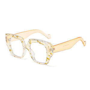 Gafas cuadradas antiluz azul para mujer, gafas ópticas de presbicia con bloqueo de luz azul personalizables de gran tamaño - Product Image 6