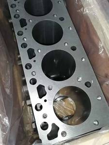 Bloc-cylindres en acier neuf jm pour moteur diesel 6BT5.9, pièces de machines de construction, emballage en bois - Product Image 3