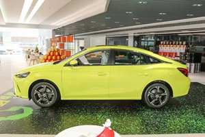 MG5 Scorpio 2022 1.5T Luxury Sedan Usata, Euro VI LHD Turbo, 70.000 km di Chilometraggio, <span class=keywords><strong>Auto</strong></span> a Benzina dall'Alto Valore Estetico - Product Image 2