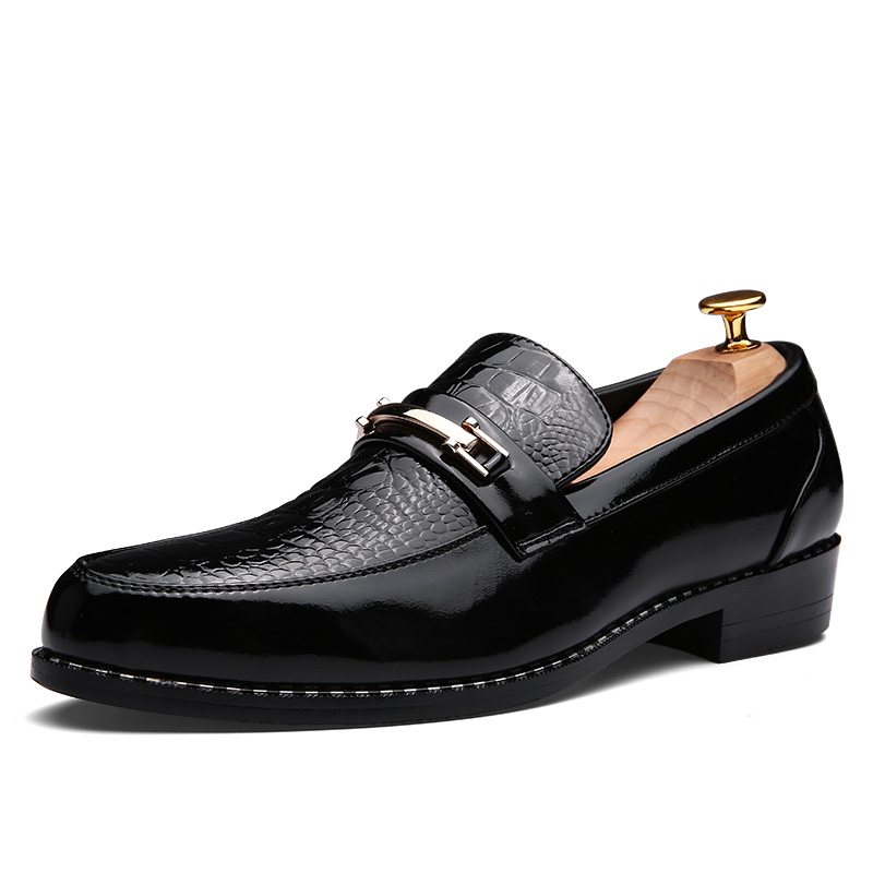 Retro leisure round head foot crocodile leather shoes formal shoes flat heels high shoes