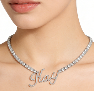 จี้ห้อยคอแบบปรับแต่งชื่อได้ <span class=keywords><strong>Hiisees</strong></span> ชุบทอง 18K พร้อมสร้อยคอเทนนิสประดับเพชร CZ สำหรับผู้หญิงผู้ชาย ทำจากทองเหลืองและเพชรซิร์คอน เหมาะสำหรับเป็นของขวัญ - Product Image 1