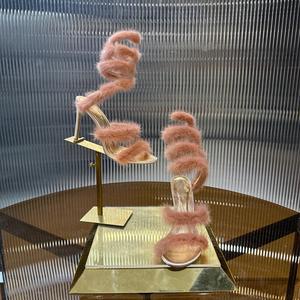 Sandalias de tacón alto con punta en pico y plumas para mujer, de diseñador de moda, con encaje de felpa, sexy, estilo stiletto, para discoteca, con punta cerrada y transpirables. - Product Image 1